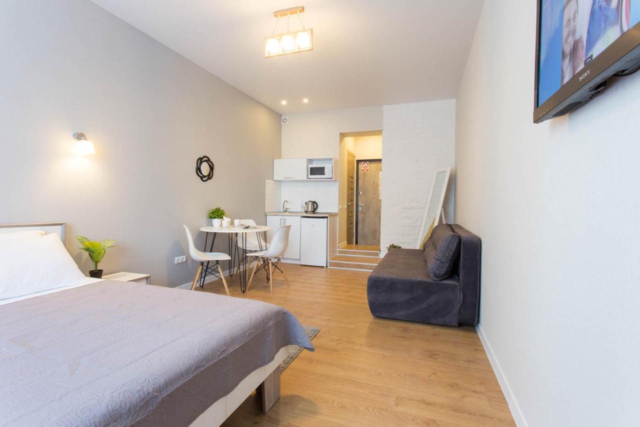 חארקיב New Studio, Metro Yaroslava Mudroho And Universytet - Chernyshevska Str 95-3 מראה חיצוני תמונה