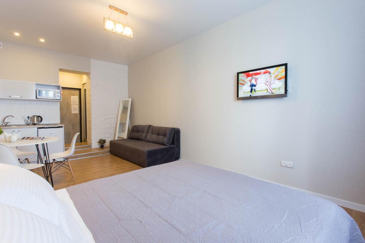 חארקיב New Studio, Metro Yaroslava Mudroho And Universytet - Chernyshevska Str 95-3 מראה חיצוני תמונה